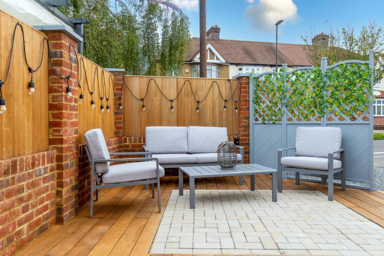 Guestready - Unique Home Near Wimbledon With Gorgeous Deck And Parking Londra Exterior foto